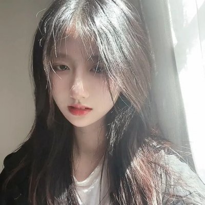 她在梦中跳舞